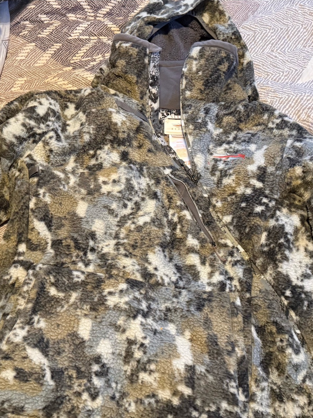 Sitka women’s hunting jacket  XL